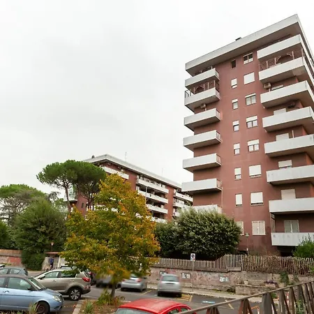 Lucrezia Cinecitta House Apartment Rome