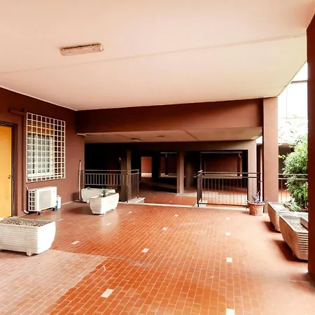 Апартаменты Lucrezia Cinecitta House