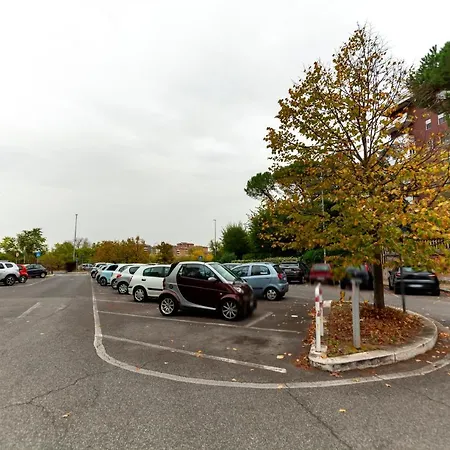 Lucrezia Cinecitta House Рим